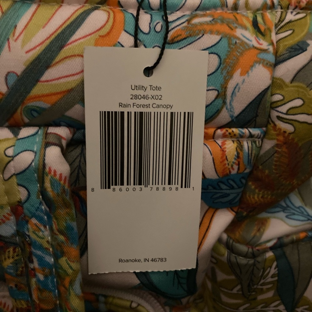 Vera Bradley Utility Tote NWT - Picture 6 of 9